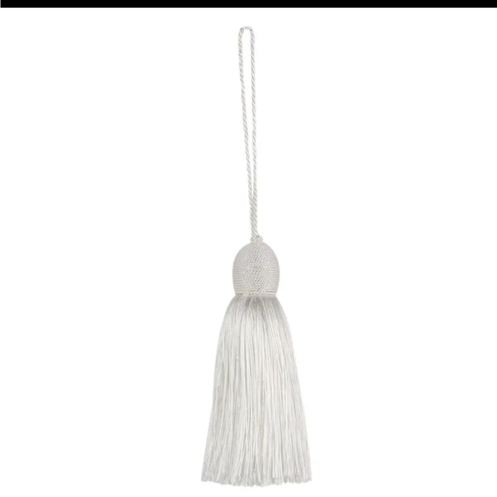 Home Design Art Tassels White